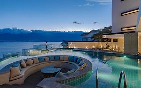 Dali Oriental Seaview Hotel -Dali Erhai
